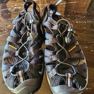 Keen Black Whisper Sandals